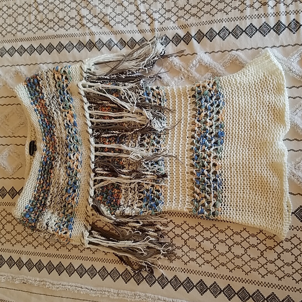 Super cute sleeveless cowl neck sweater